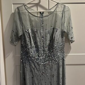 Sophisticated Women's Maxi Dress in Light Green